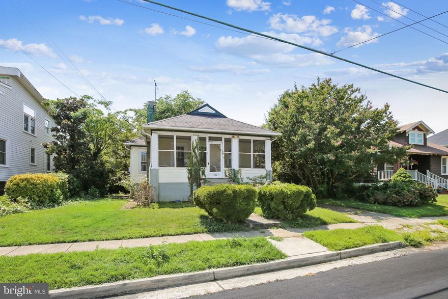 AMAZING investor opportunity. Prime location perfect for a full rehab, expansion or tear down new build opportunity. Close to all of the action, this established neighborhood is going to continue to dramatically increase in value over time. This rare opportunity could be yours! Home sold strictly as is, home is in a condition where a full renovation is needed.