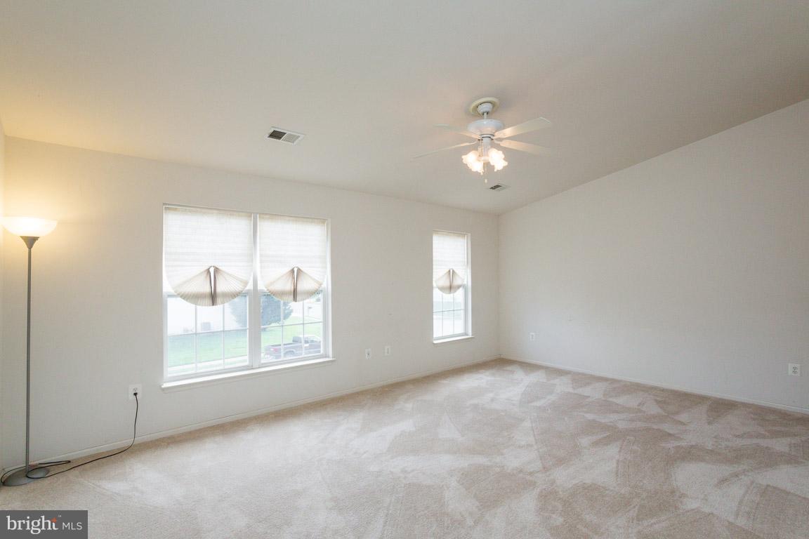 STRATFORD PLACE - Residential