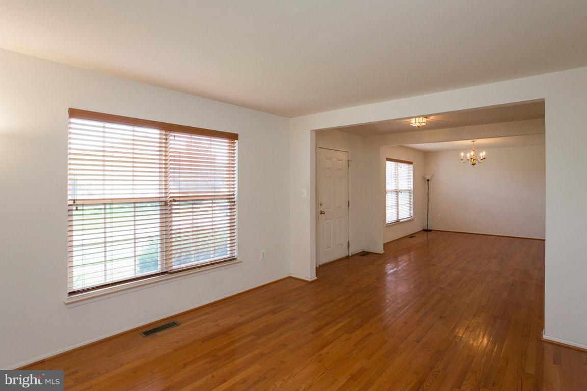 STRATFORD PLACE - Residential