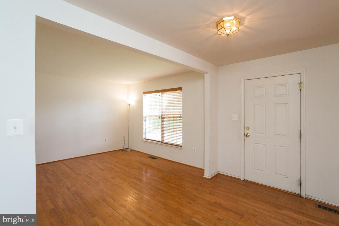 STRATFORD PLACE - Residential