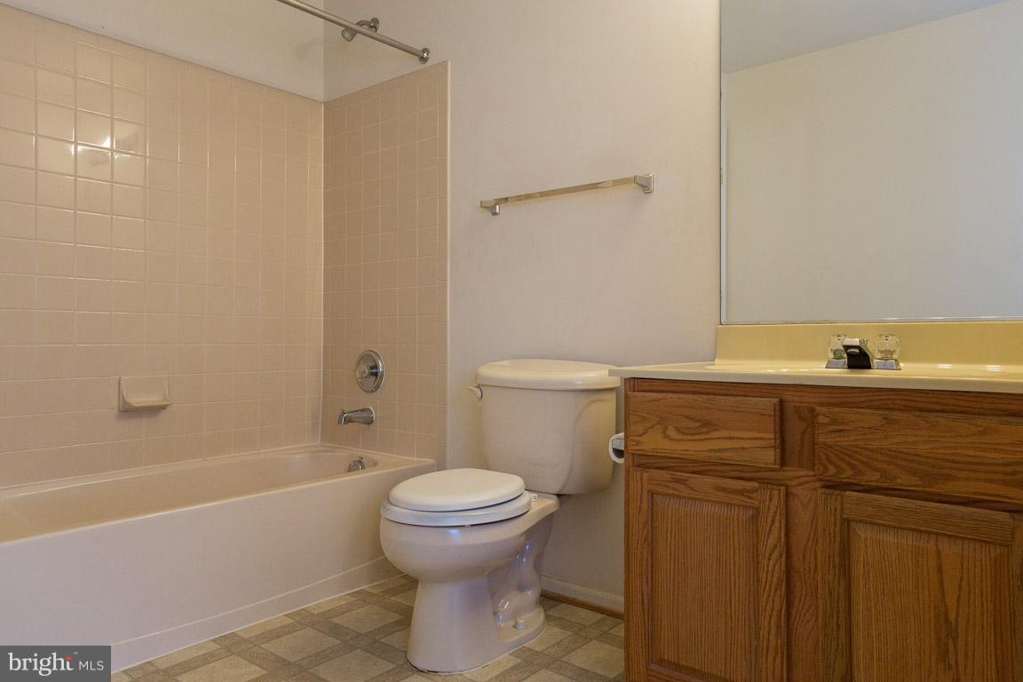 STRATFORD PLACE - Residential