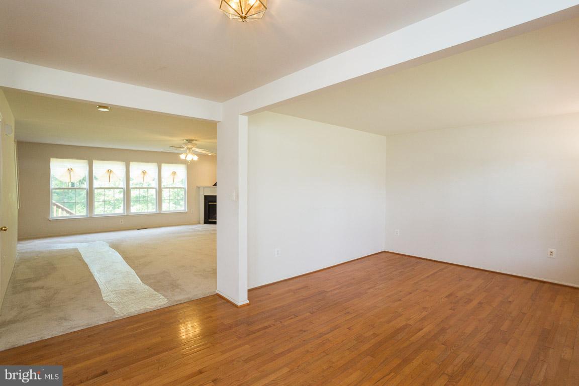 STRATFORD PLACE - Residential