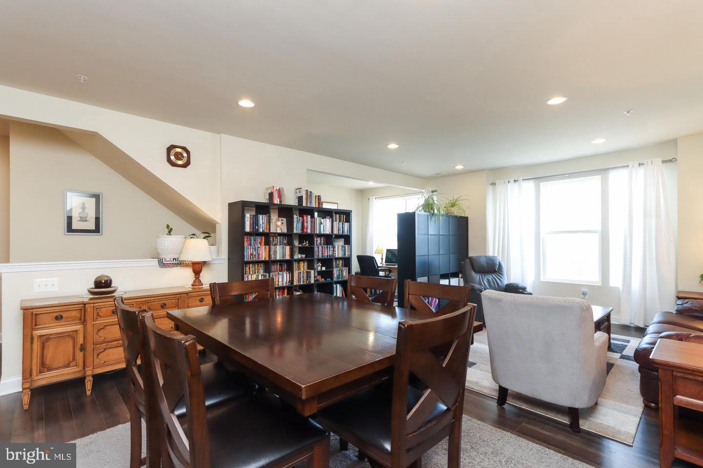 WESTVIEW SOUTH - Residential Lease