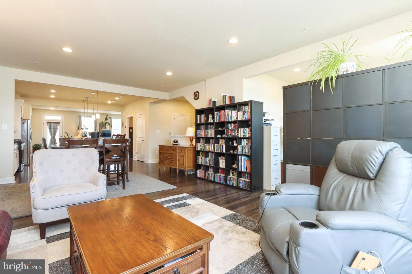 WESTVIEW SOUTH - Residential Lease