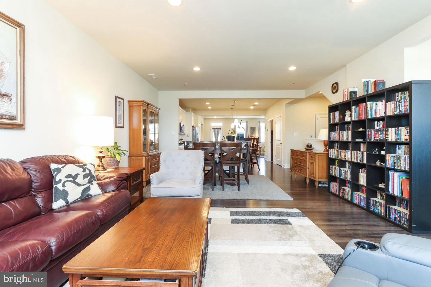 WESTVIEW SOUTH - Residential Lease