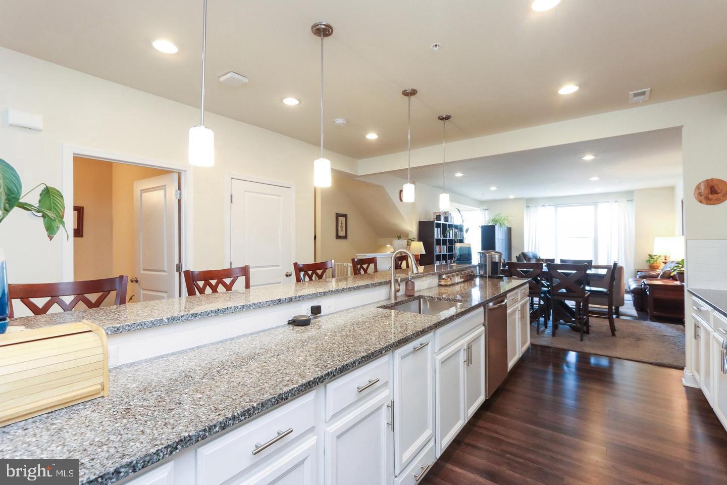 WESTVIEW SOUTH - Residential Lease