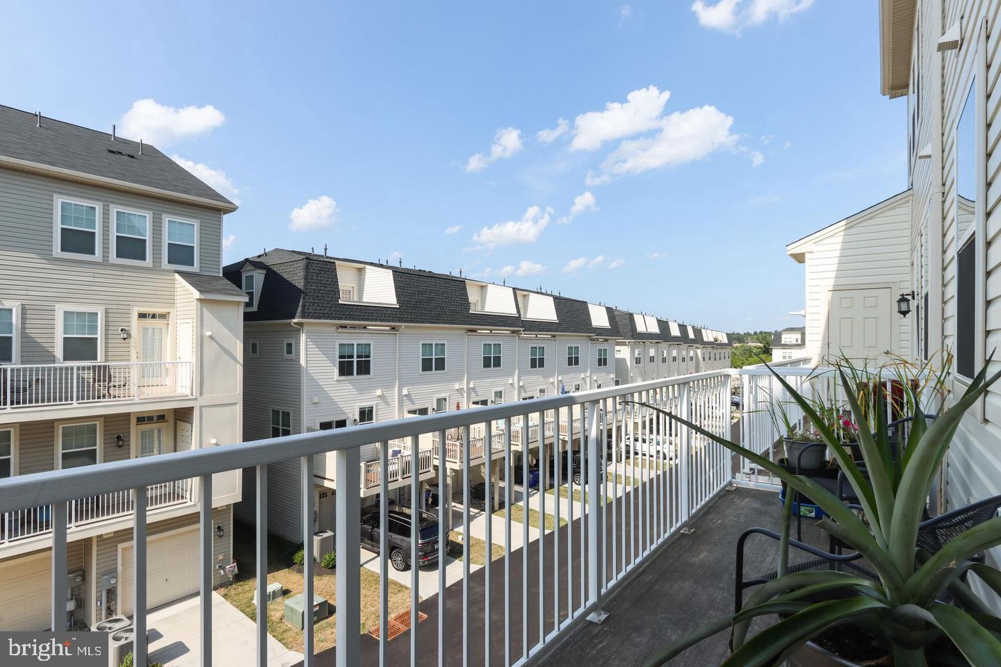 WESTVIEW SOUTH - Residential Lease