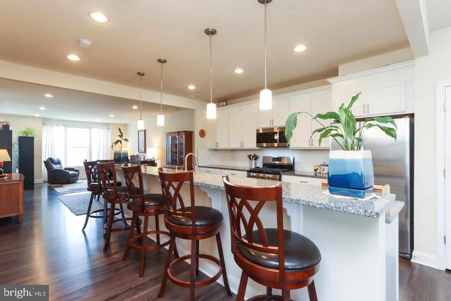 WESTVIEW SOUTH - Residential Lease