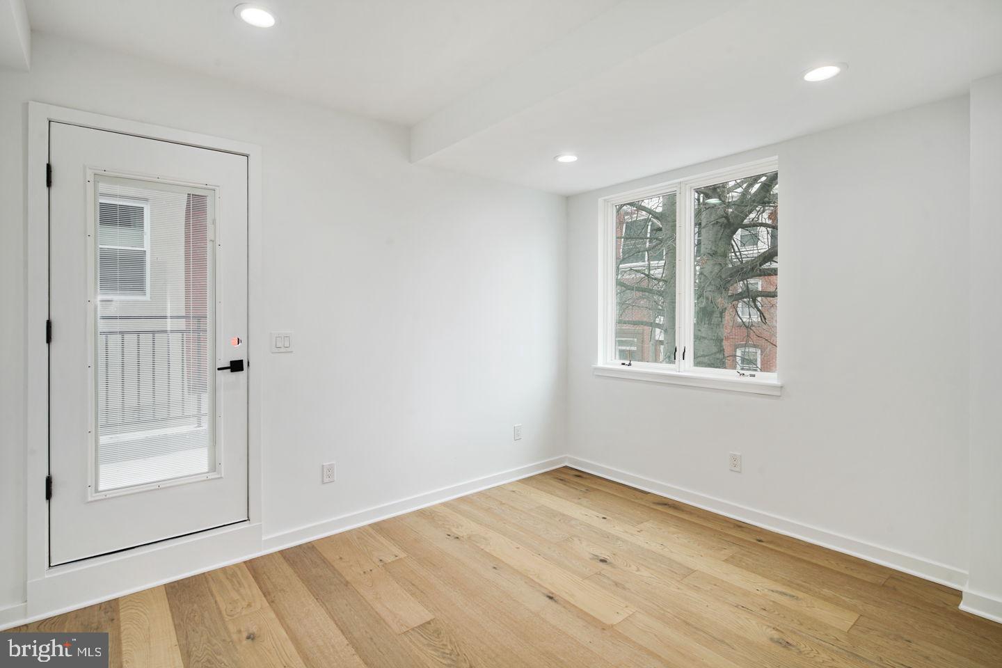 GRADUATE HOSPITAL - Residential