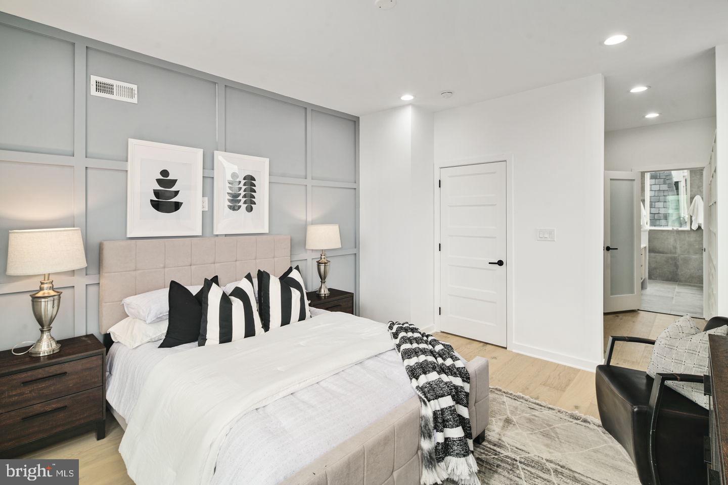 GRADUATE HOSPITAL - Residential