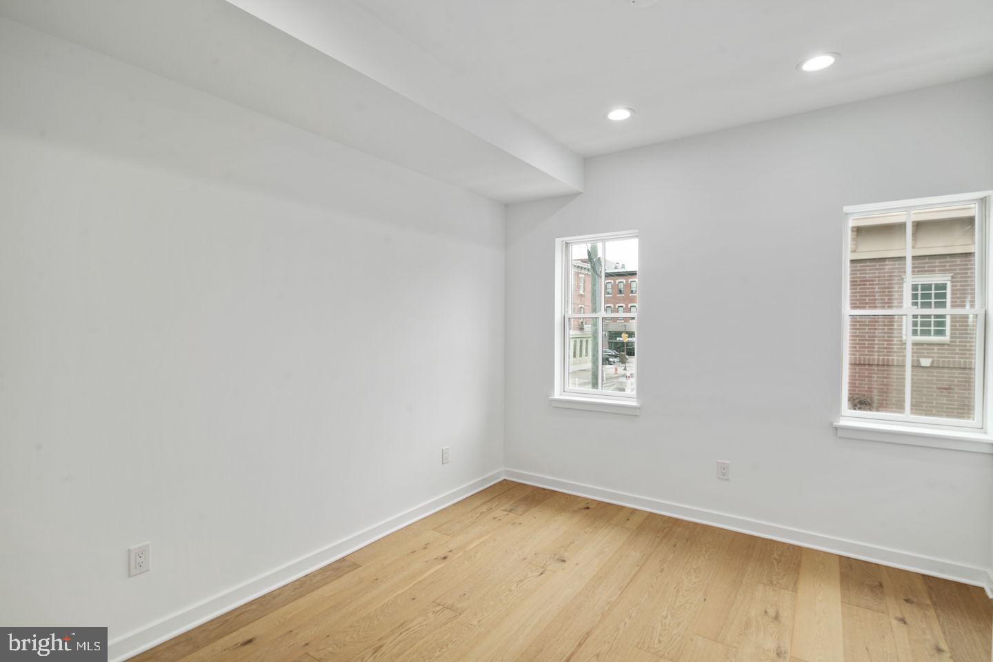 GRADUATE HOSPITAL - Residential