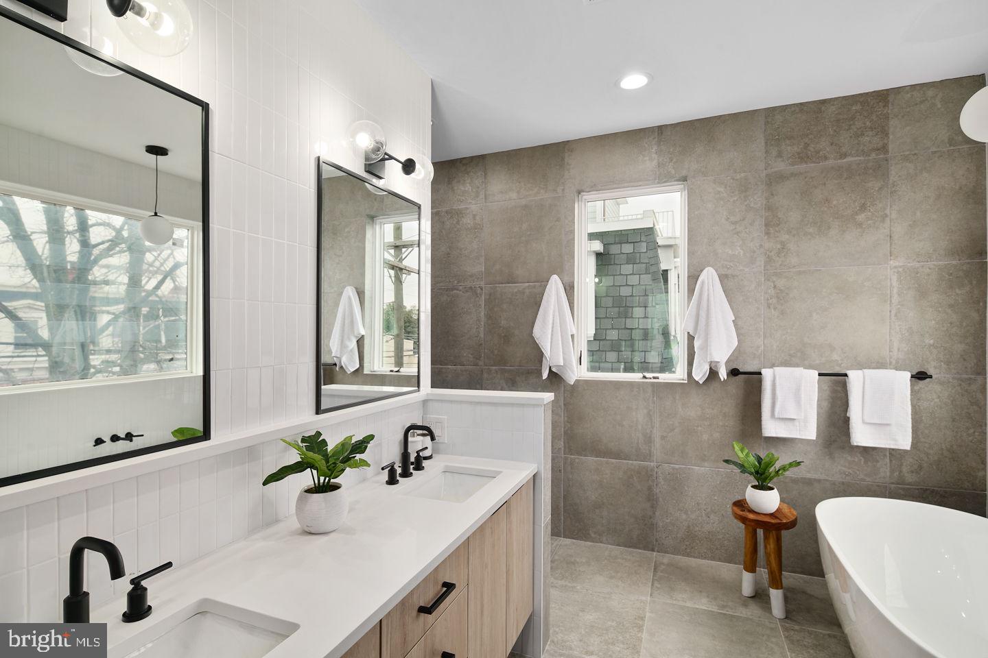 GRADUATE HOSPITAL - Residential