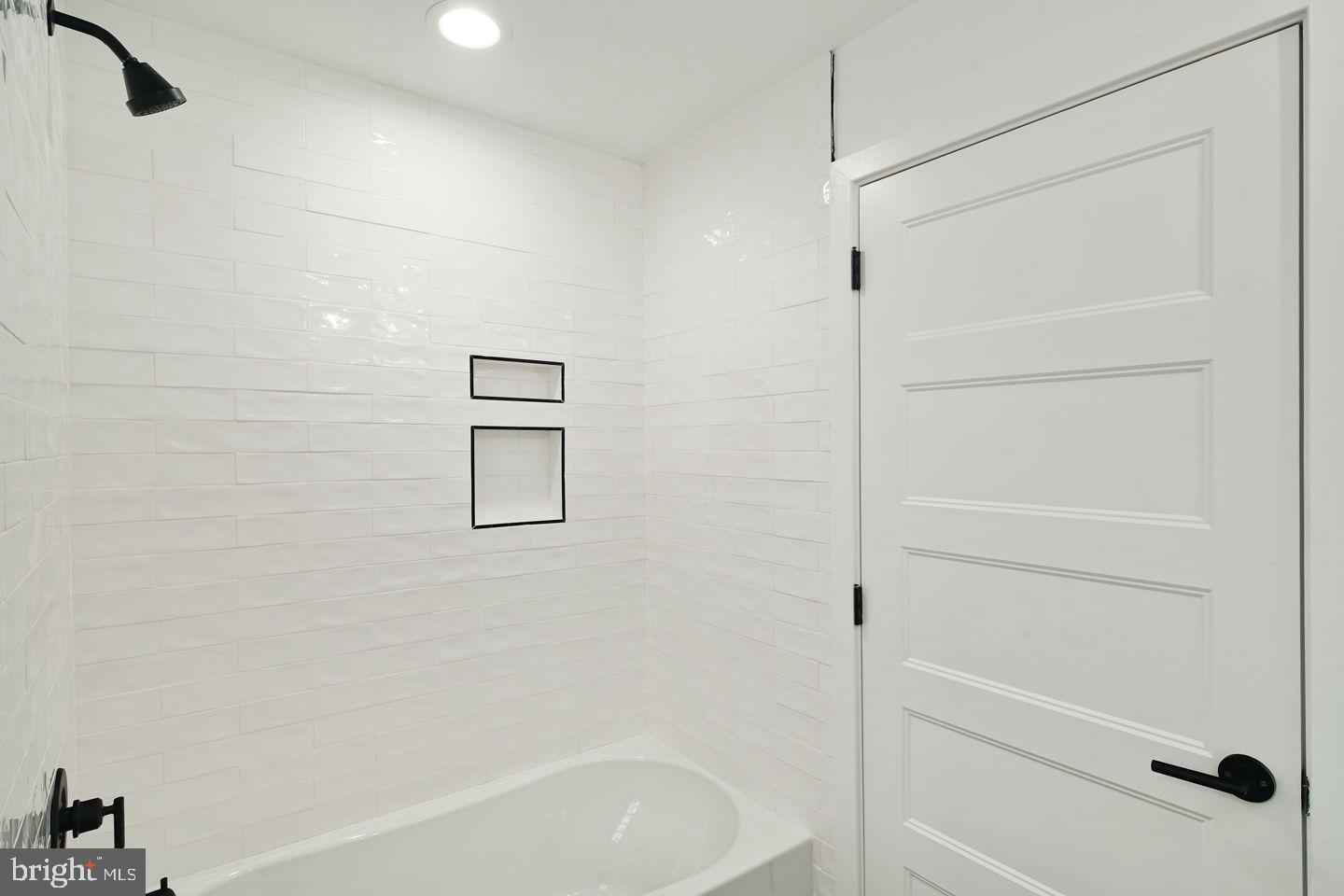 GRADUATE HOSPITAL - Residential