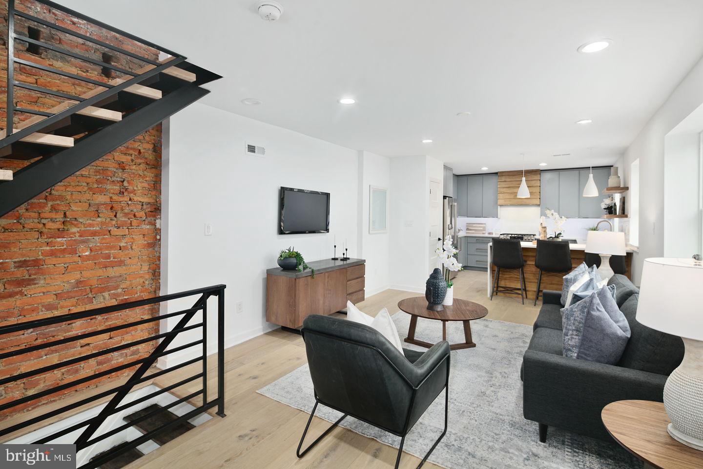 GRADUATE HOSPITAL - Residential