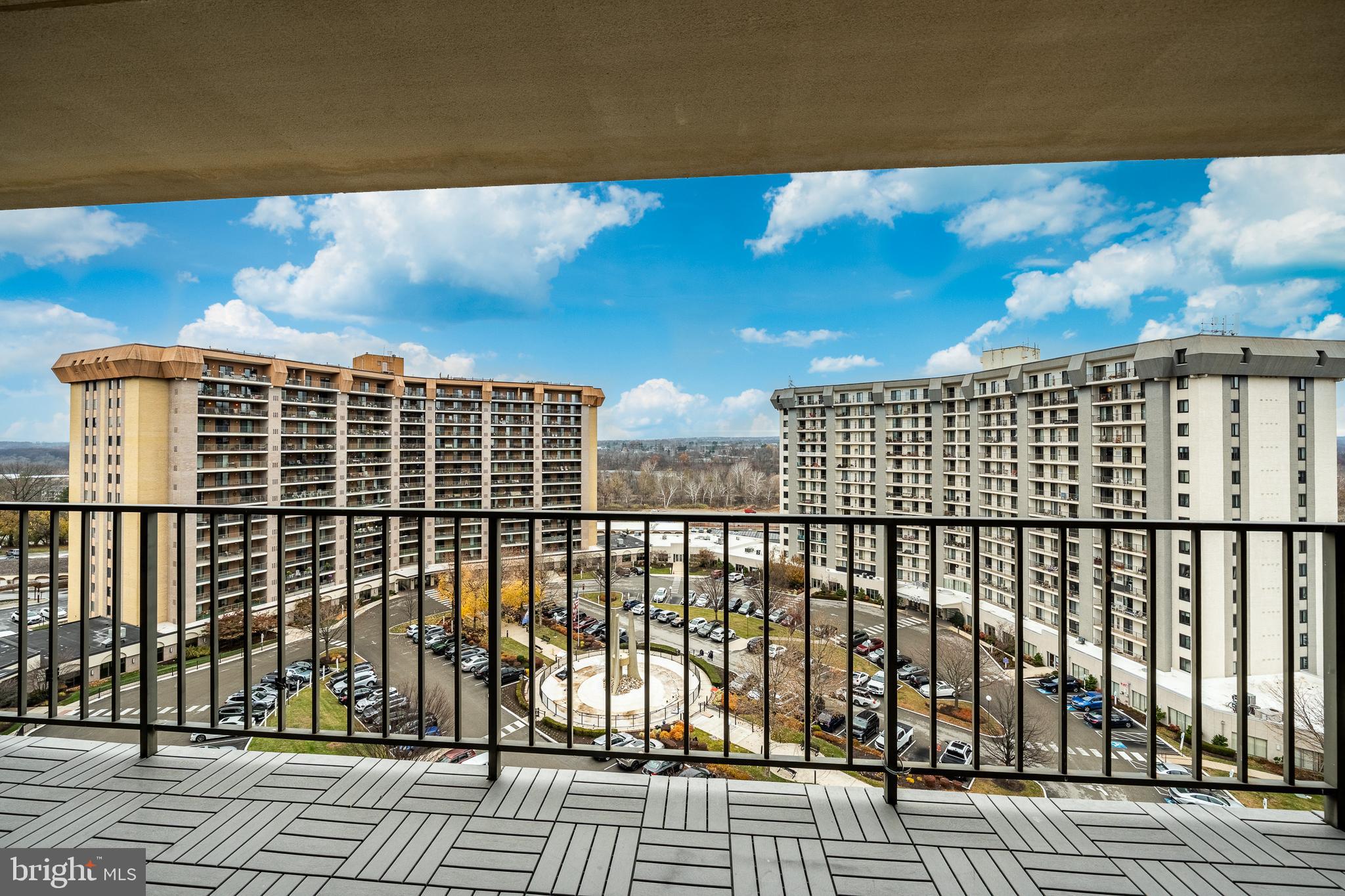 VALLEY FORGE TOWER - Residential