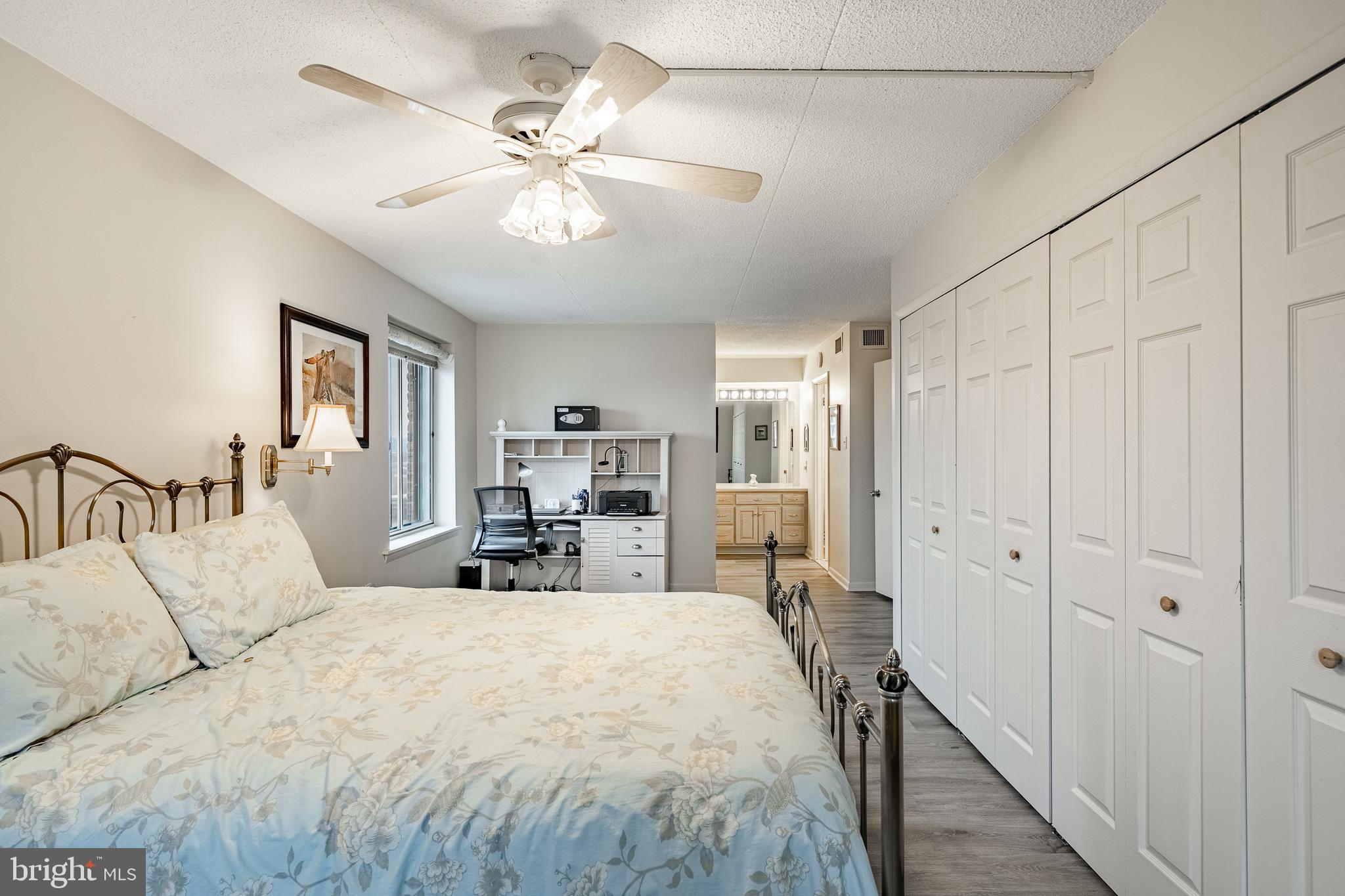 VALLEY FORGE TOWER - Residential