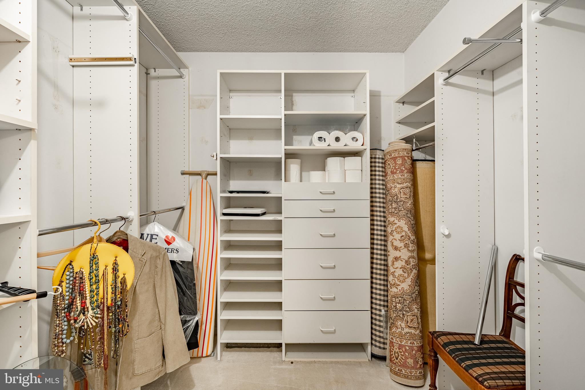 VALLEY FORGE TOWER - Residential