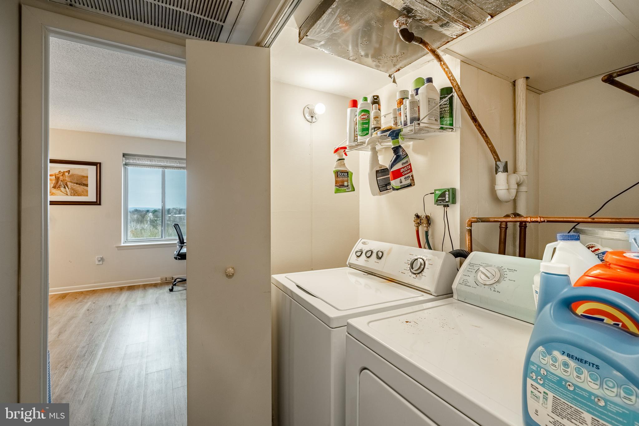 VALLEY FORGE TOWER - Residential