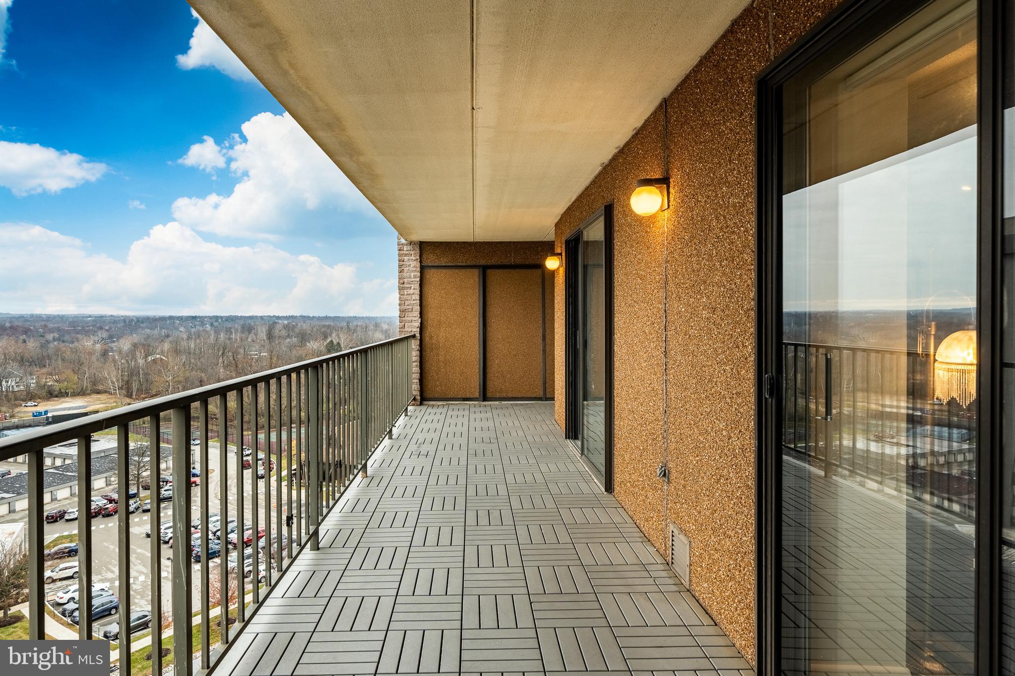VALLEY FORGE TOWER - Residential