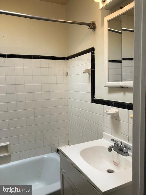 LANSDALE - Residential