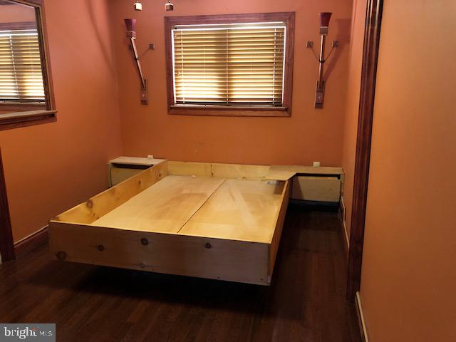 LANSDALE - Residential