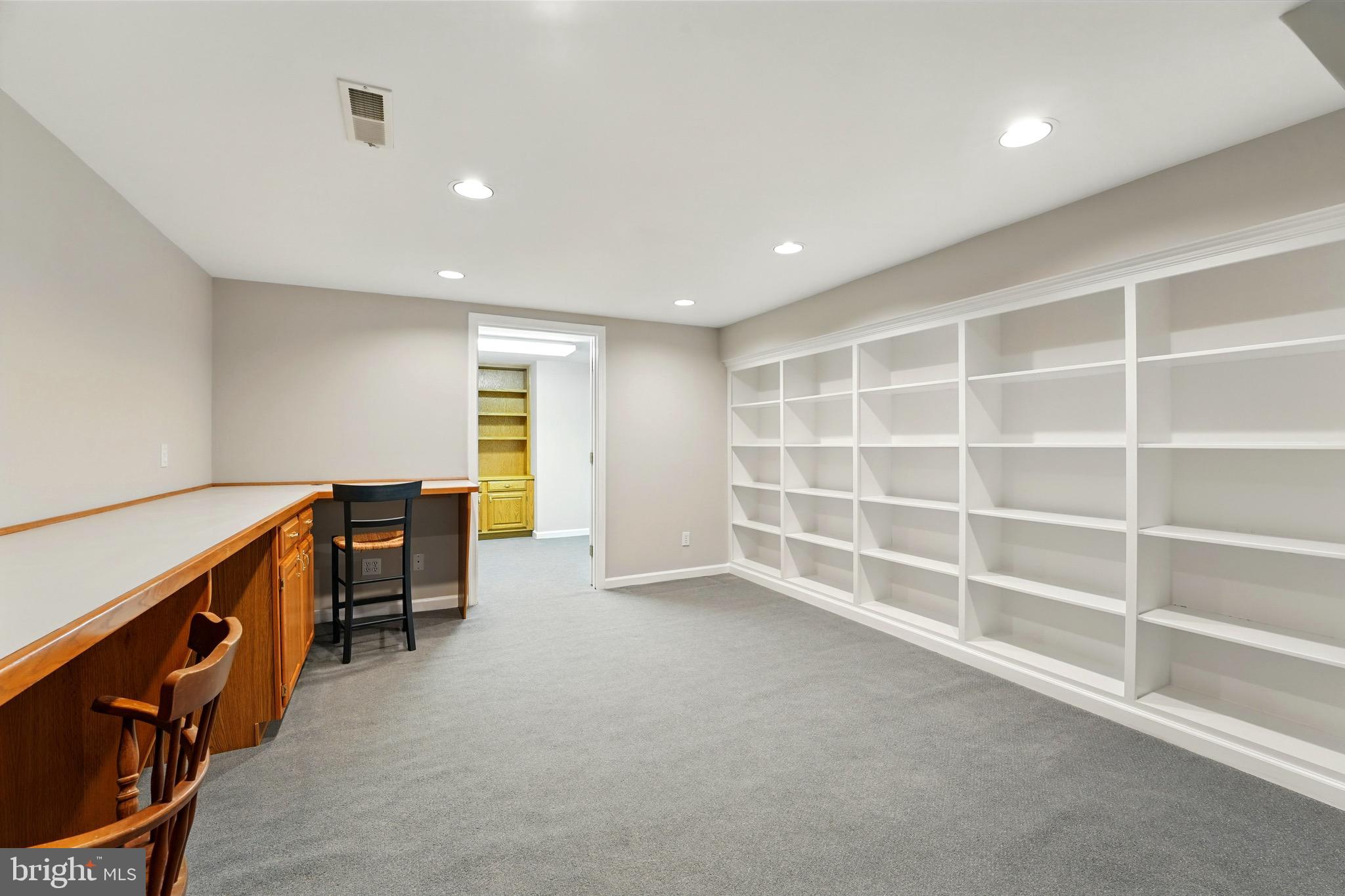 SYLVAN MANOR - Residential