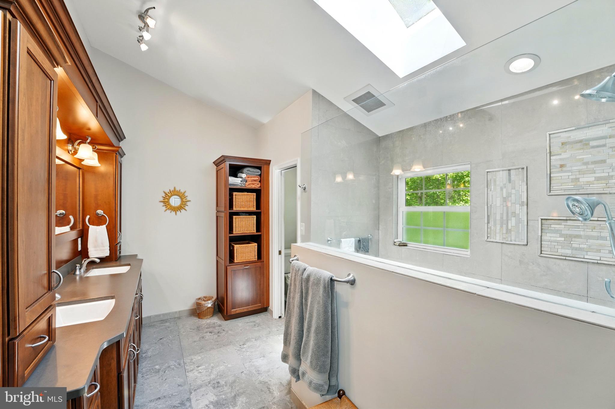 SYLVAN MANOR - Residential