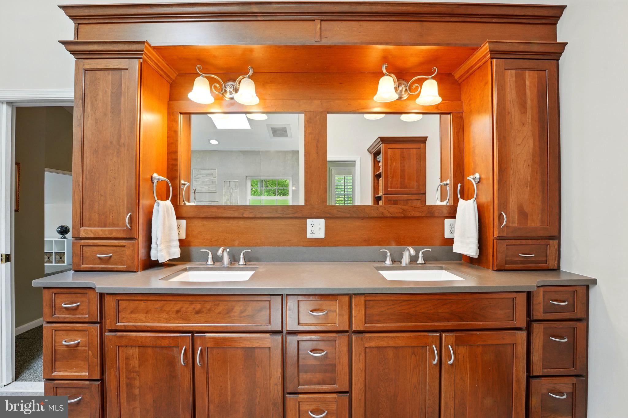 SYLVAN MANOR - Residential