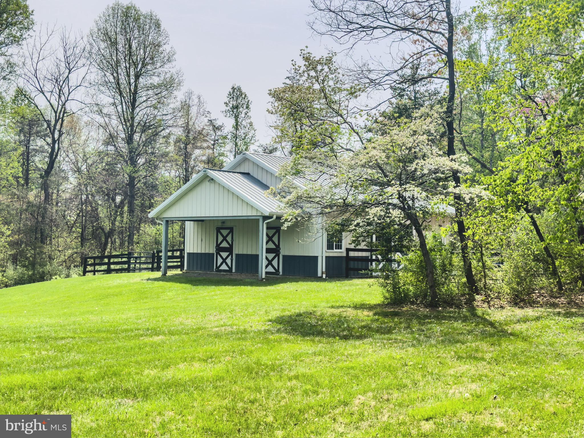 SYLVAN MANOR - Residential