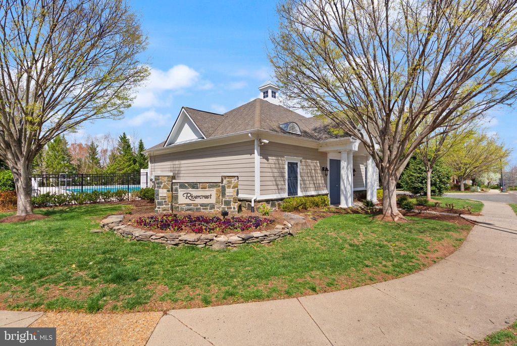listing image 85