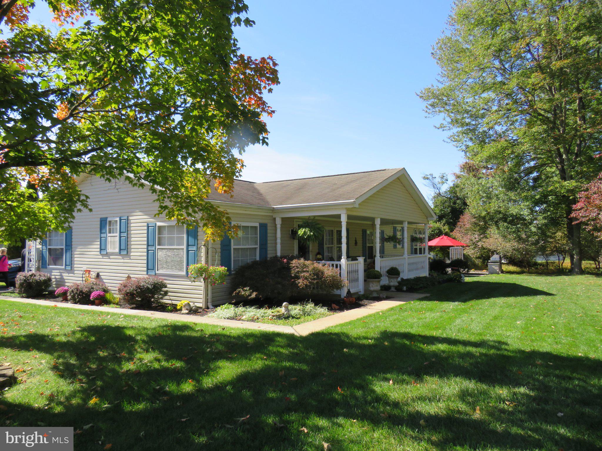 621 SPRING MEADOW CIRCLE