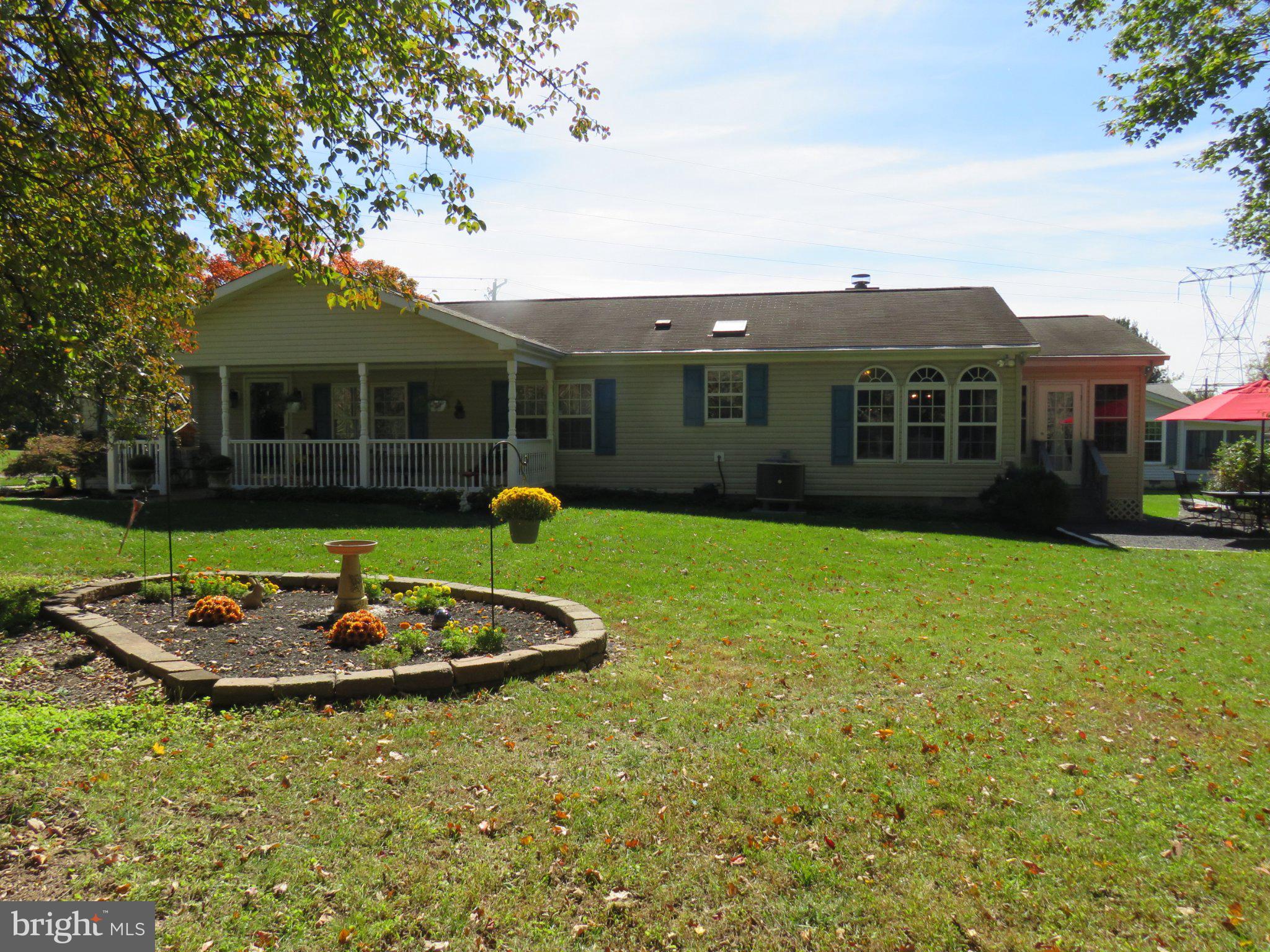 621 SPRING MEADOW CIRCLE