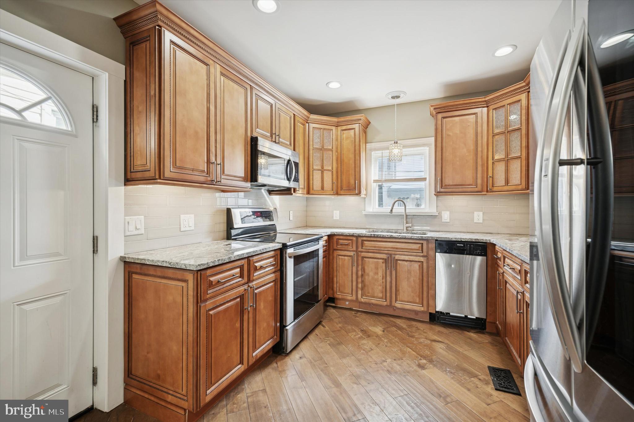 PORT RICHMOND - Residential