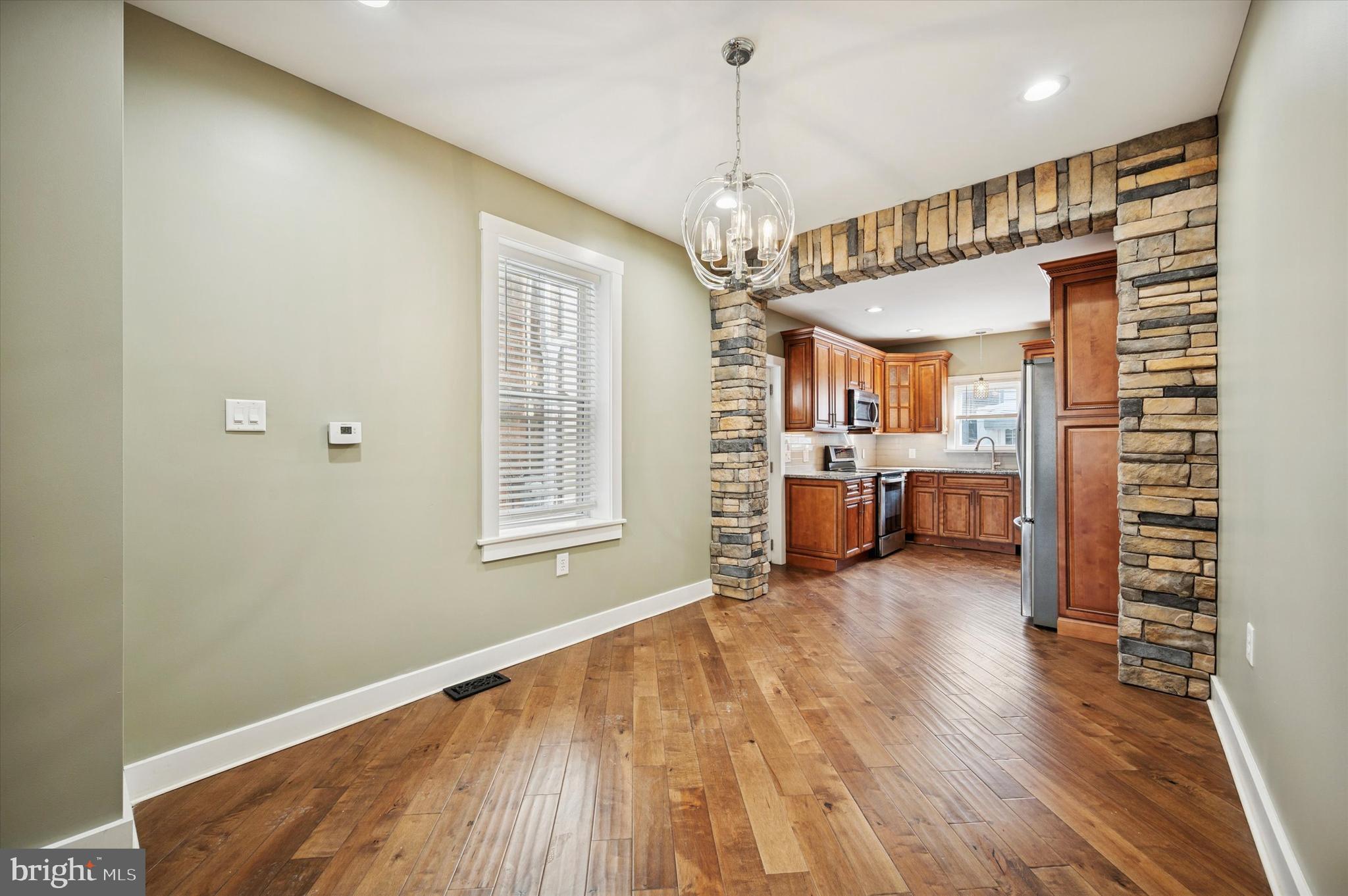 PORT RICHMOND - Residential