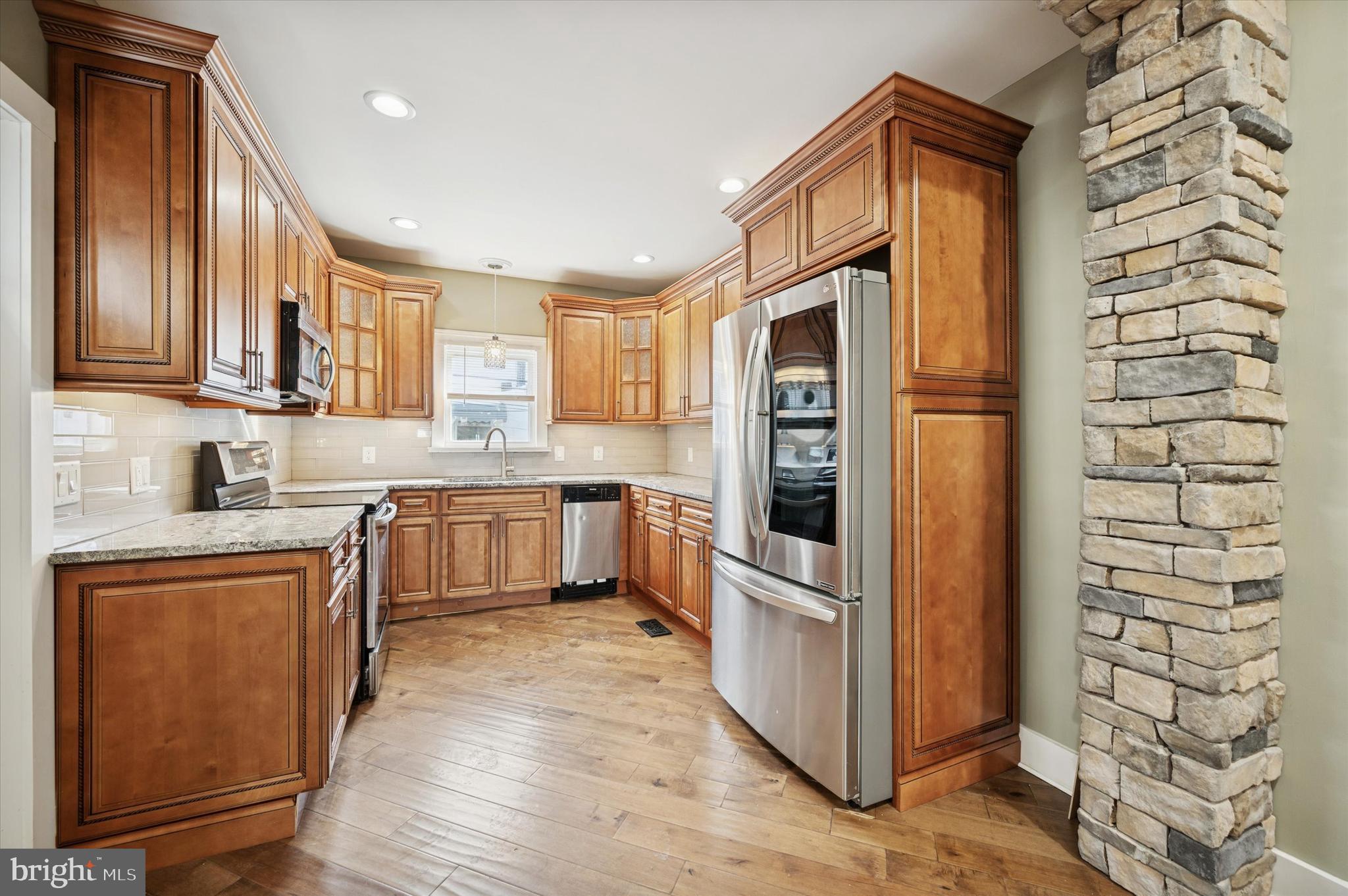 PORT RICHMOND - Residential