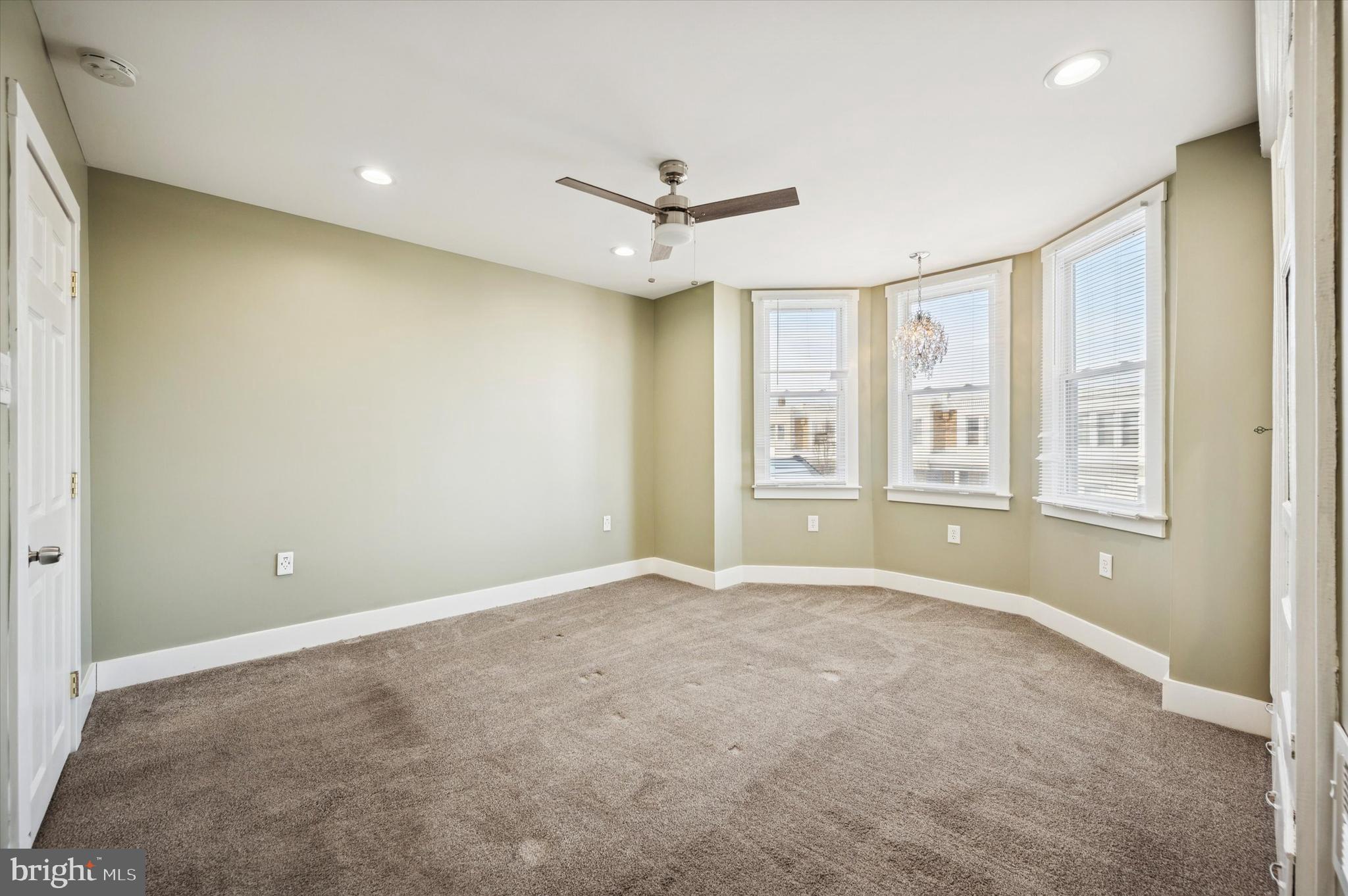 PORT RICHMOND - Residential