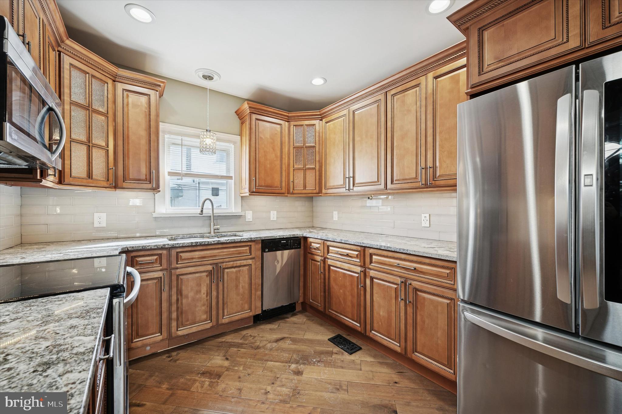 PORT RICHMOND - Residential