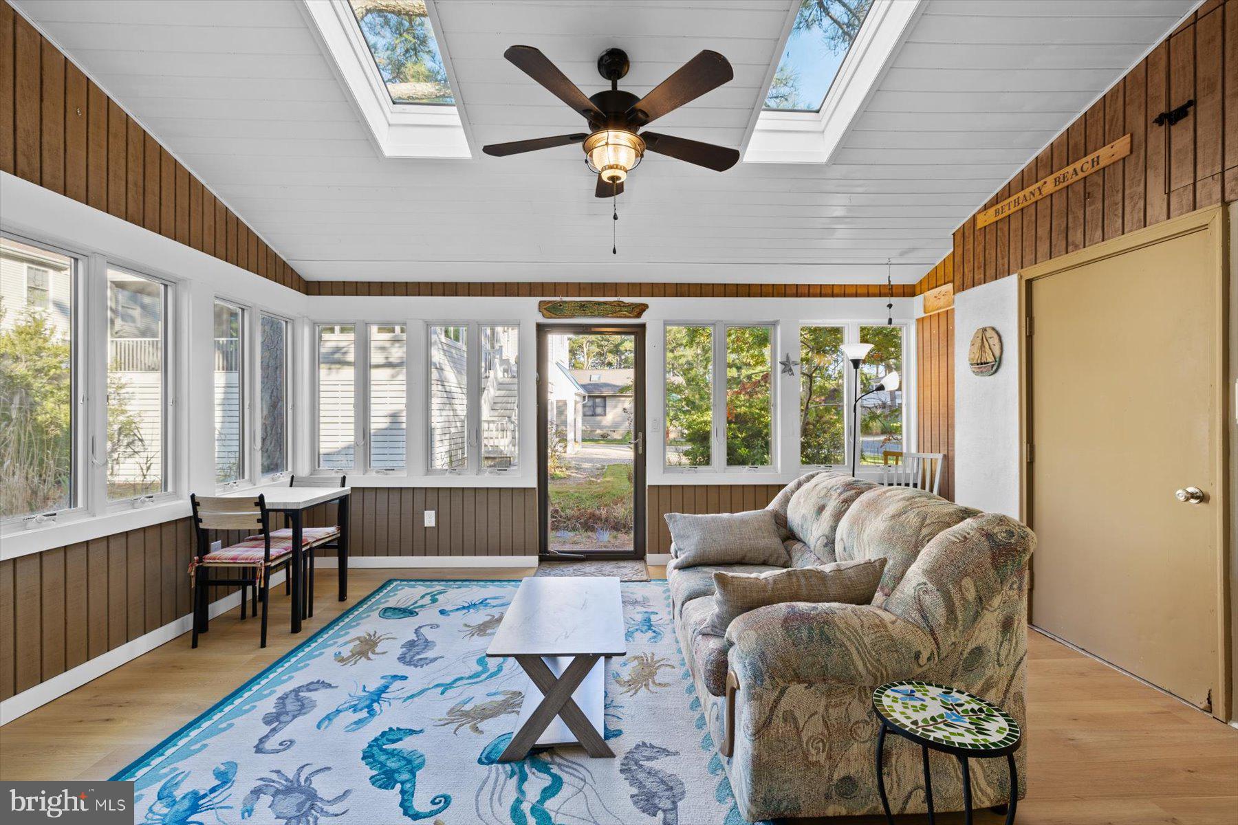 VILLAS OF BETHANY WEST - Residential