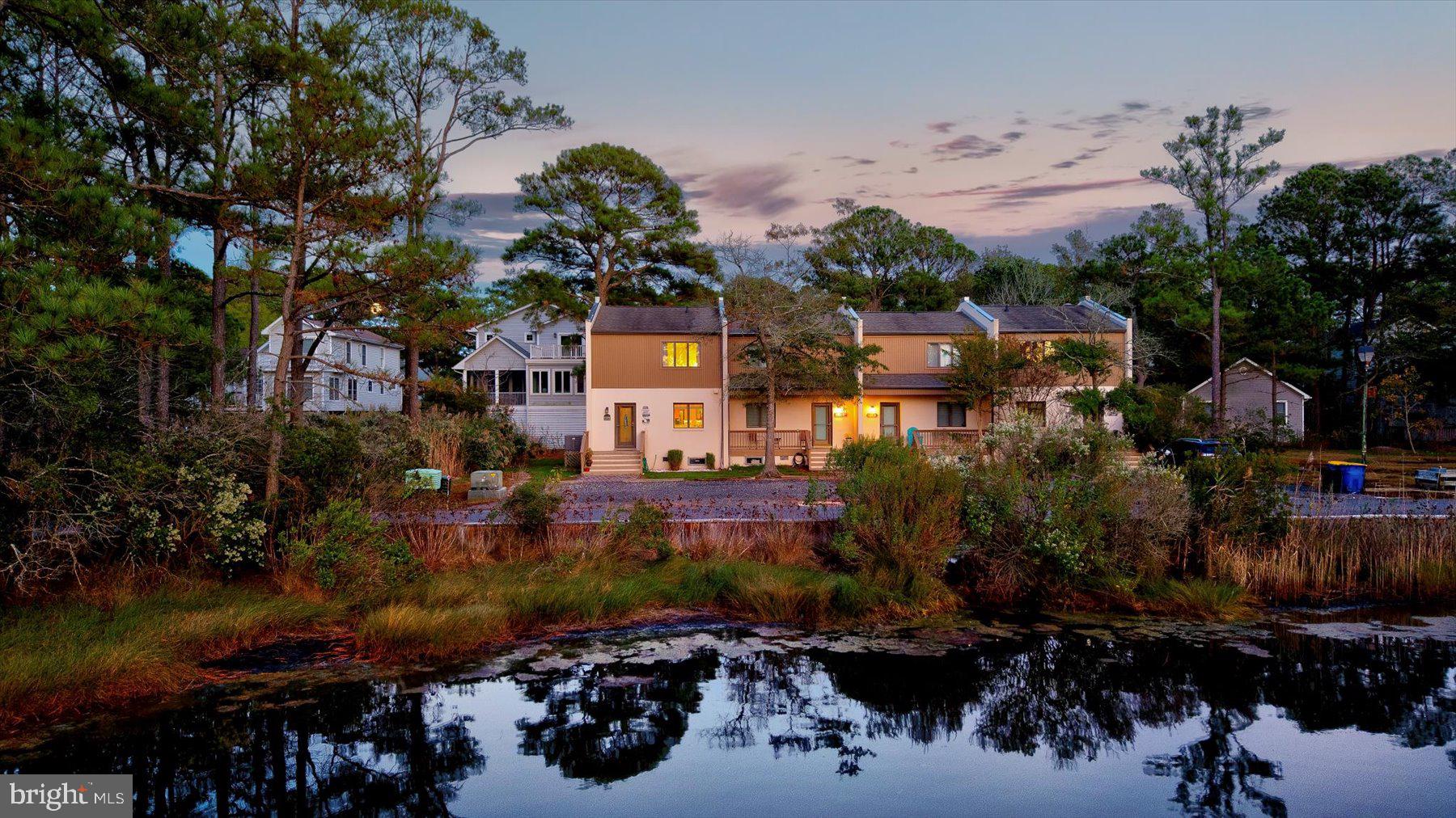 VILLAS OF BETHANY WEST - Residential