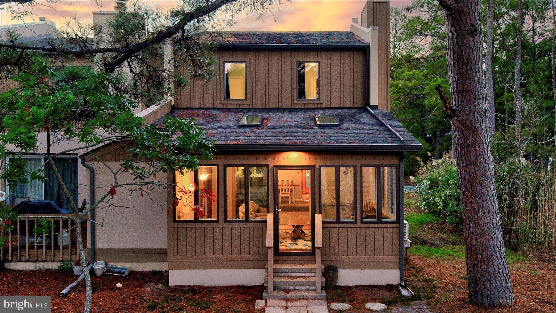 VILLAS OF BETHANY WEST - Residential