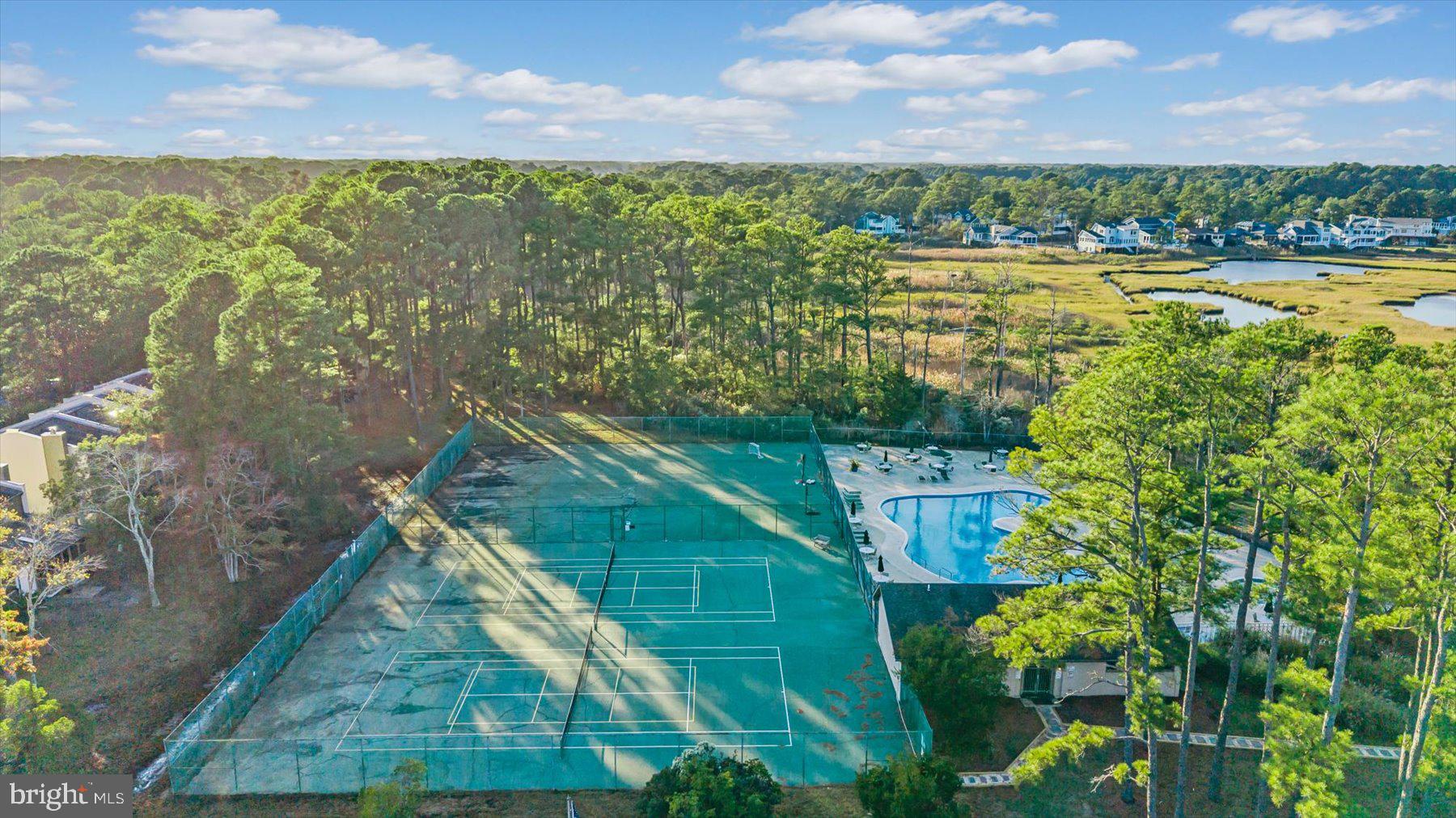 VILLAS OF BETHANY WEST - Residential