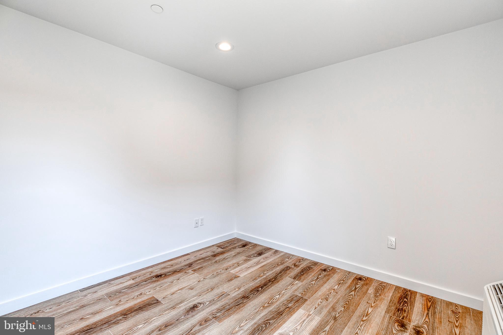 MILL CREEK - Residential Lease