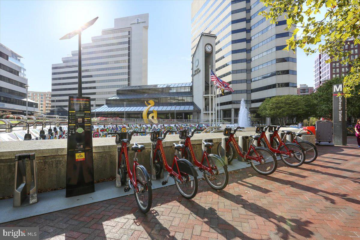 SUMNER VILLAGE - Residential