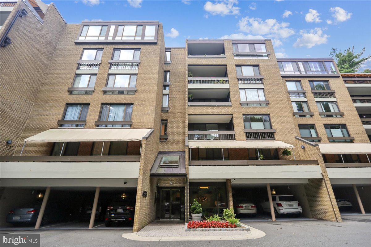 SUMNER VILLAGE - Residential