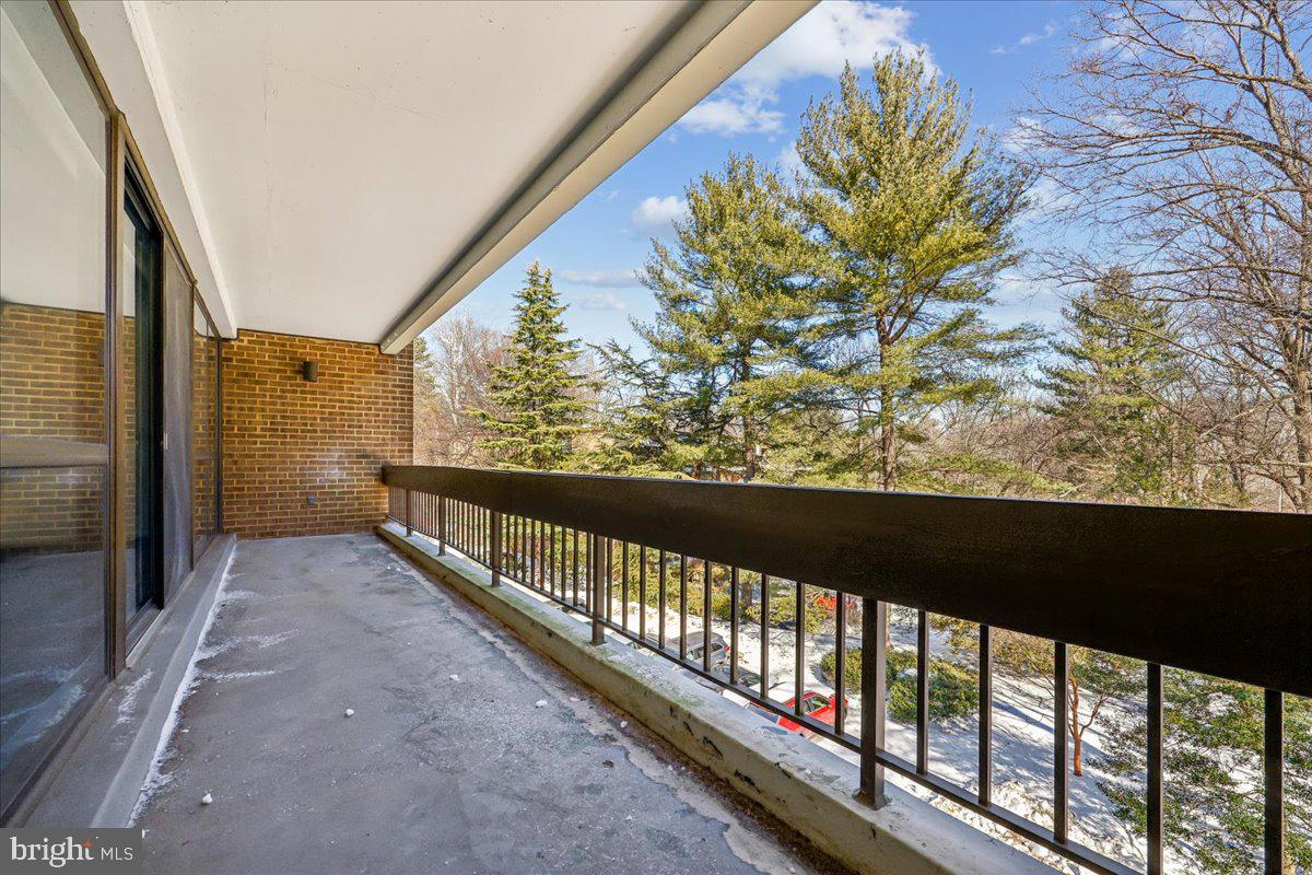 SUMNER VILLAGE - Residential