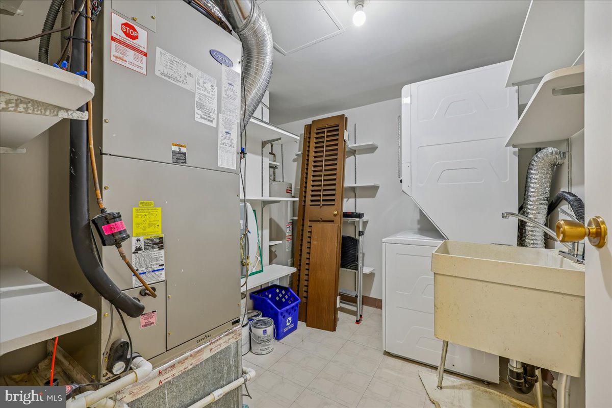 SUMNER VILLAGE - Residential