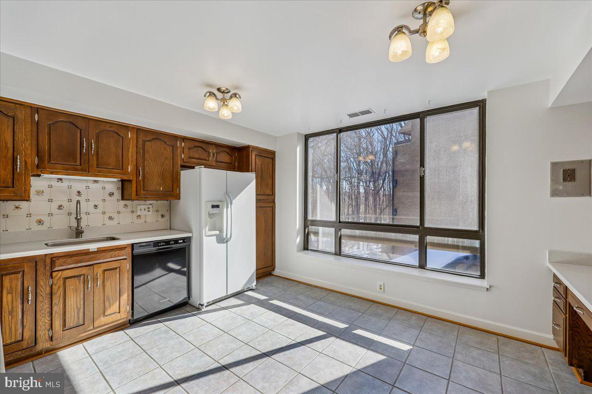 SUMNER VILLAGE - Residential