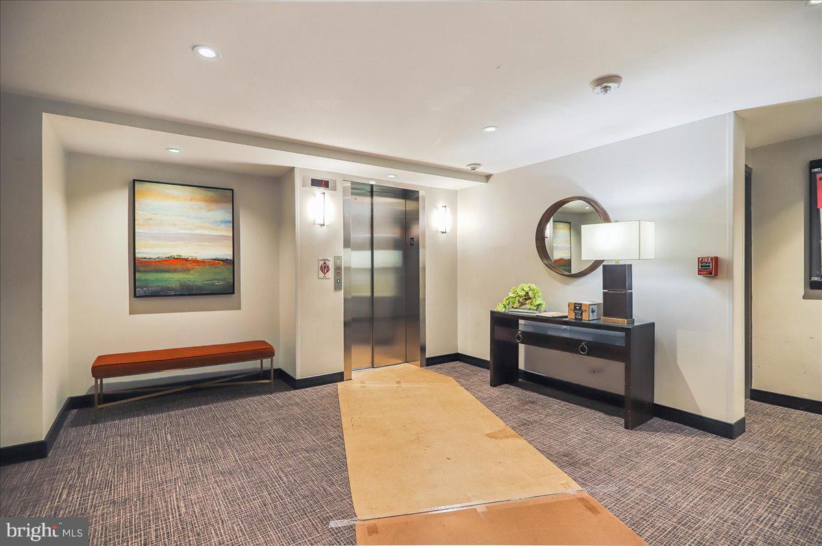 SUMNER VILLAGE - Residential