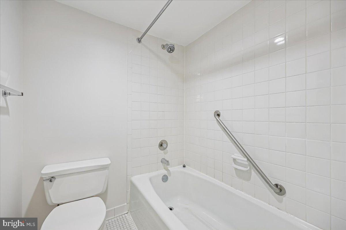 SUMNER VILLAGE - Residential