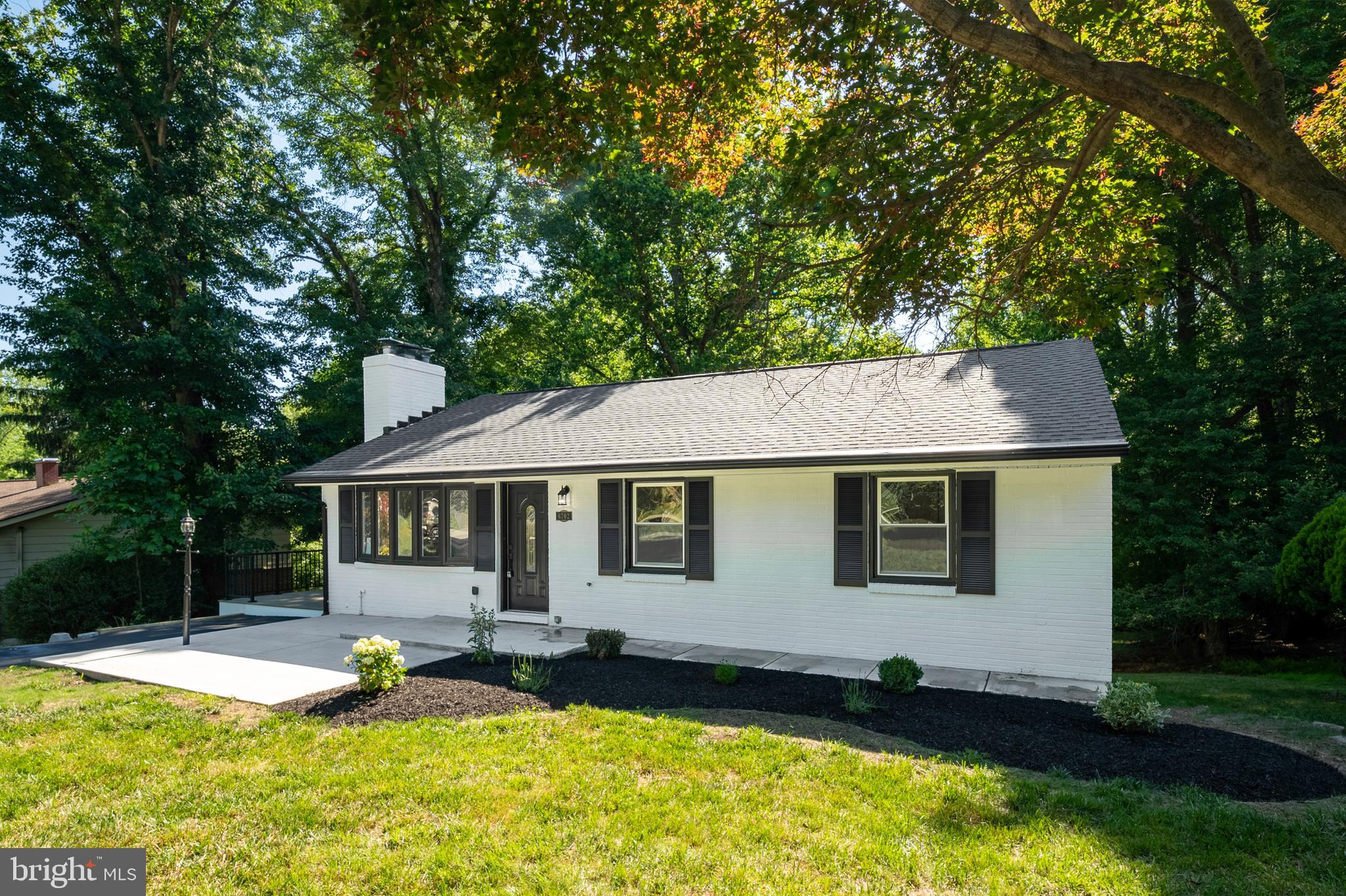 6702 ALLVIEW DRIVE